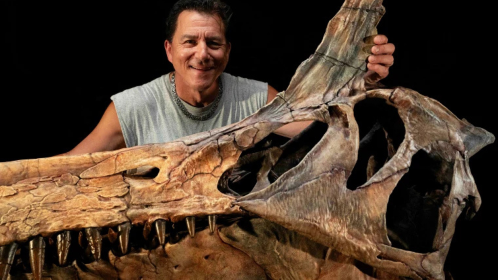 A recently found "hell heron" contributes to the ongoing dinosaur controversy